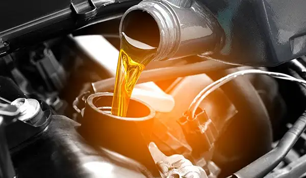 Oil change service at Oilex Grease Monkey