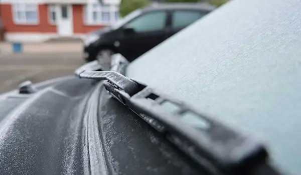 Windshield wiper replacement at Oilex Grease Monkey